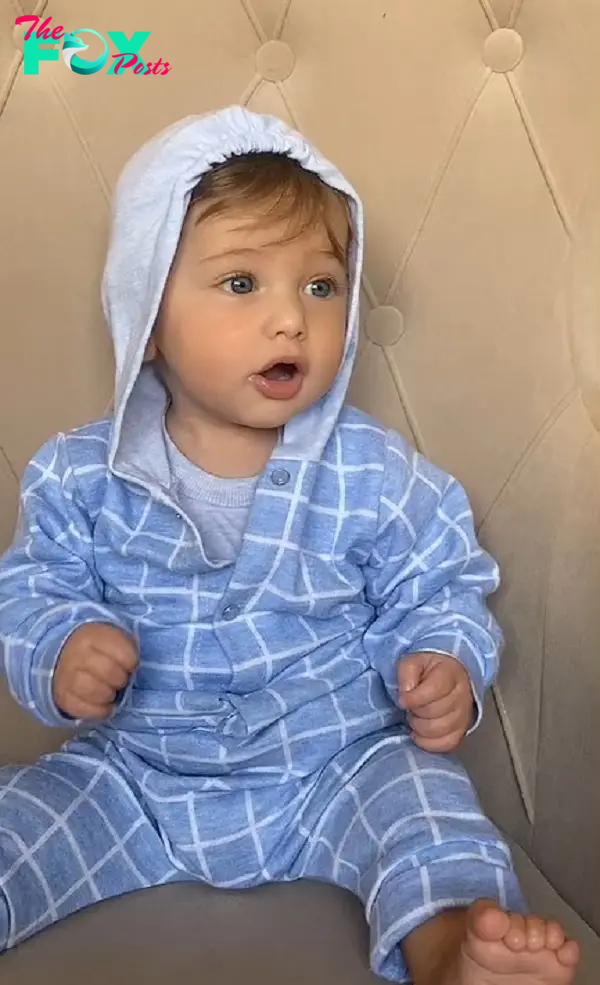  
The boy is currently 10 months old and is a very popular child idol on social networks.  (Photo: Cut from TikTok LA clip)
