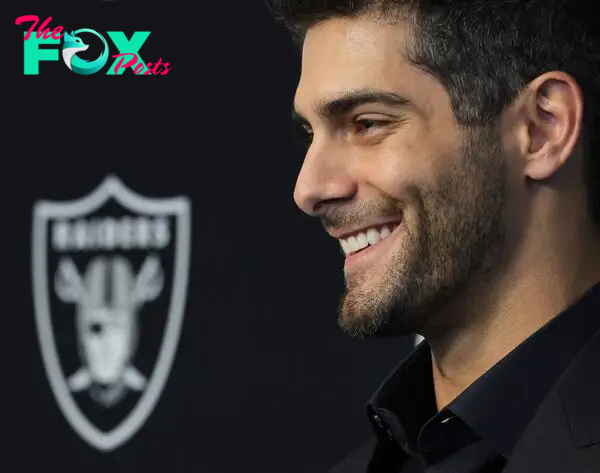 HENDERSON, NEVADA - MARCH 17: Quarterback Jimmy Garoppolo is introduced at the Las Vegas Raiders Headquarters/Intermountain Healthcare Performance Center on March 17, 2023 in Henderson, Nevada.   Ethan Miller/Getty Images/AFP (Photo by Ethan Miller / GETTY IMAGES NORTH AMERICA / Getty Images via AFP)