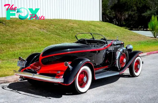 The-1931-Auburn-8-98A-Boattail-Speedster