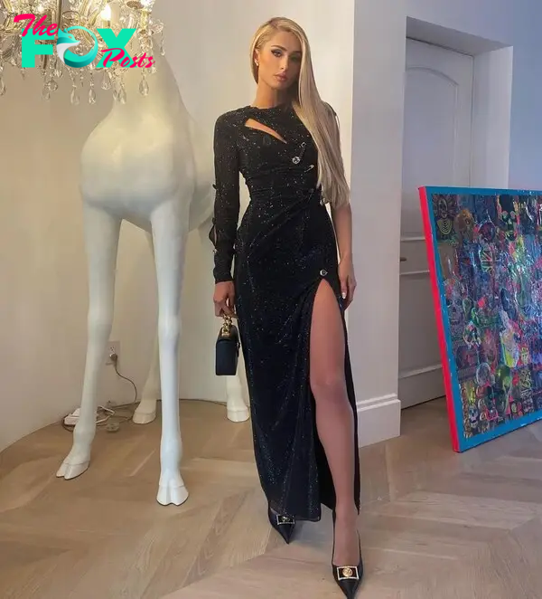 Paris Hilton black dress