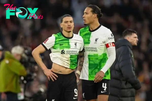 MANCHESTER, ENGLAND - Sunday, March 17, 2024: Liverpool's Darwin Núñez (L) and captain Virgil van Dijk look dejected after the FA Cup Quarter-Final match between Manchester United FC and Liverpool FC at Old Trafford. Man Utd won 4-3 in extra-time. (Photo by David Rawcliffe/Propaganda)