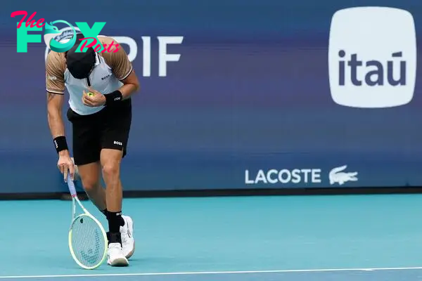 The Miami Open was shaken by a second health scare. Just days after Arthur Cazaux fainted during a match, Matteo Berrettini nearly fainted during his set.