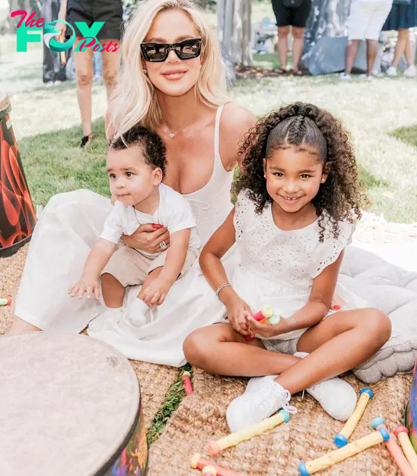 khloe kardashian with her son and daughter