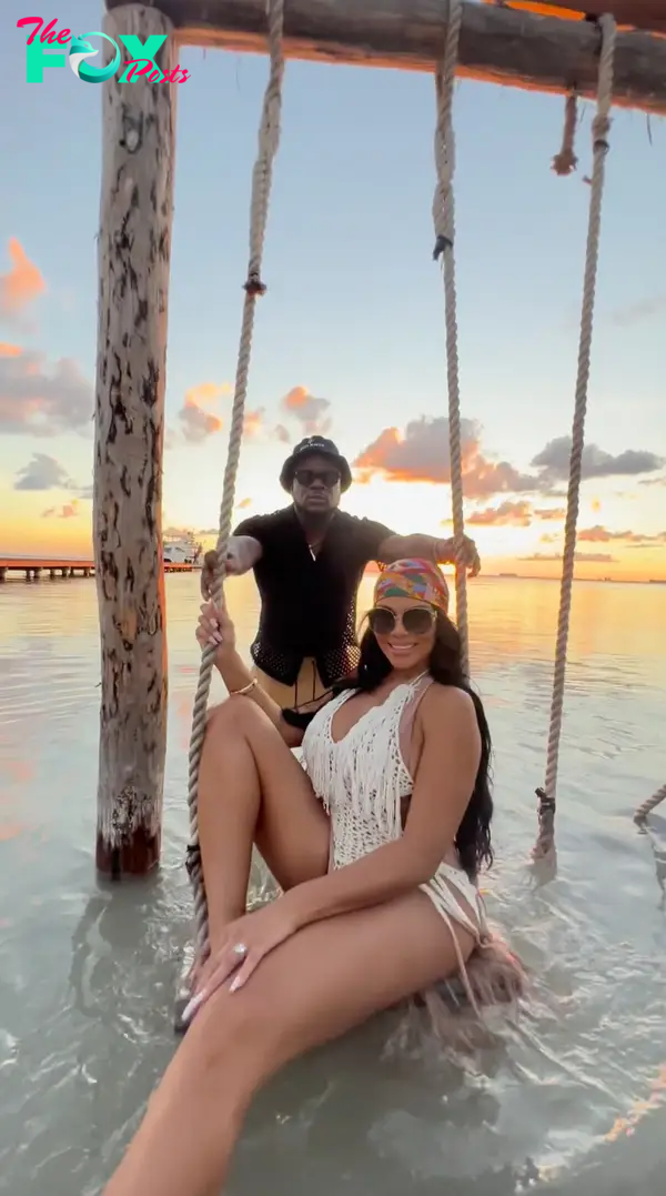 Mia Thornton and Incognito on vacation.
