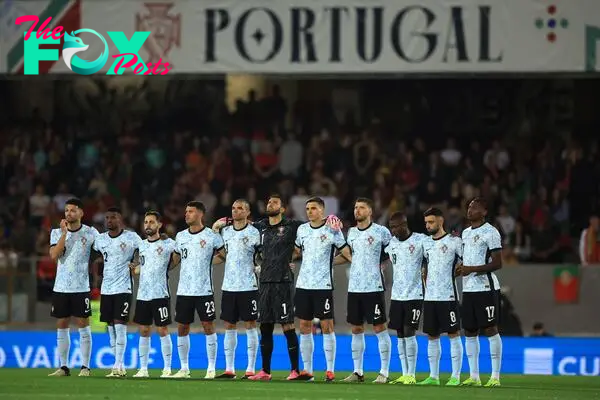 Guimarães (Portugal), 21/03/2024.- Portugal's starting eleven players line up for the national anthem prior an international friendly soccer match between Portugal and Sweden, in Guimaraes, Portugal, 21 March 2024.