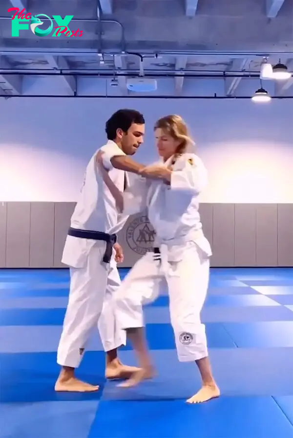 Gisele Bündchen and Joaquim Valente practicing jiu jitsu 
