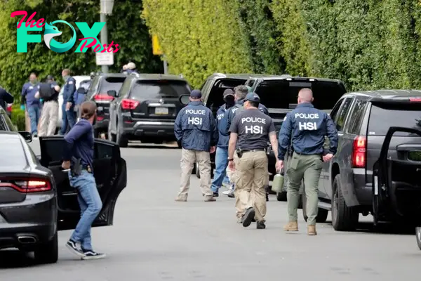 Federal agents raid the mansion of Diddy