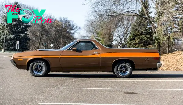 1972-Ford-Ranchero-GT