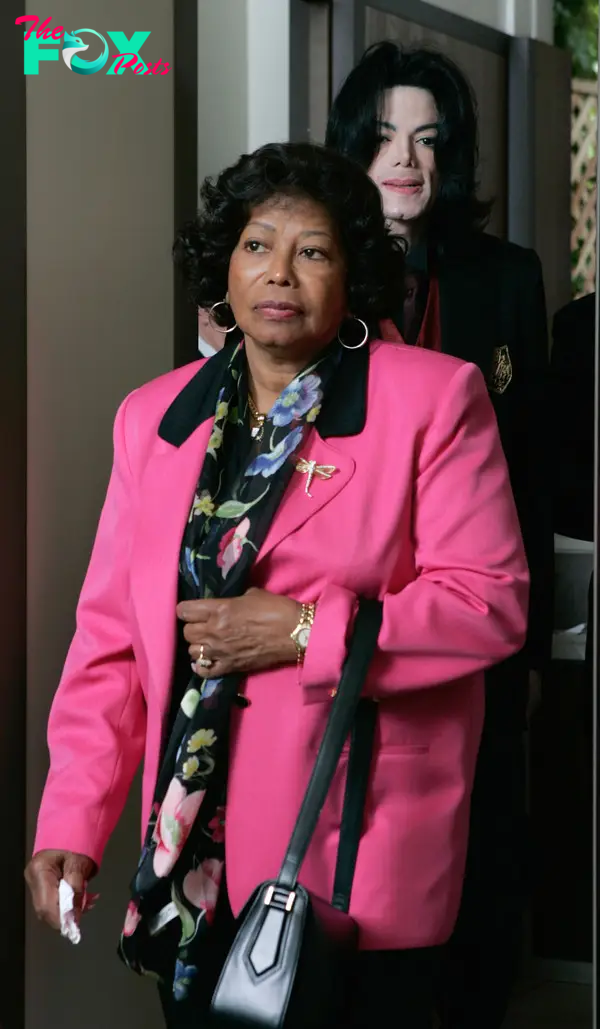 Katherine Jackson going through security check at a courthouse in 2005.