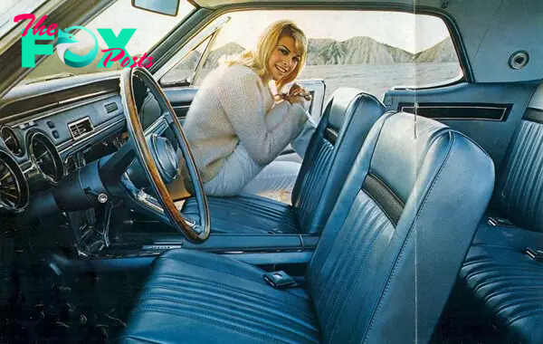 1967-Mercury-Cougar