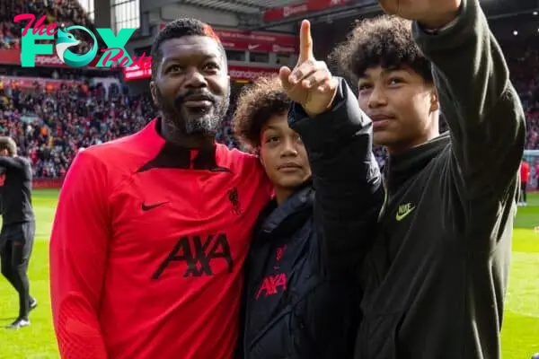 LIVERPOOL, ENGLAND - Saturday, March 25, 2023: Liverpool's Djibril Cissé with his sons (Prince Kobe Cisse) during the pre-match warm-up before the LFC Foundation match between Liverpool FC Legends and Glasgow Celtic FC Legends at Anfield. (Pic by David Rawcliffe/Propaganda)