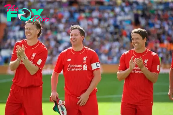 MADRIS, SPAIN - Sunday, June 14, 2015: Liverpool's Steve McManaman, captain Robbie Fowler and Michael Owen line-up before the Corazon Classic Legends Friendly match against Real Madrid at the Estadio Santiago Bernabeu. (Pic by David Rawcliffe/Propaganda)