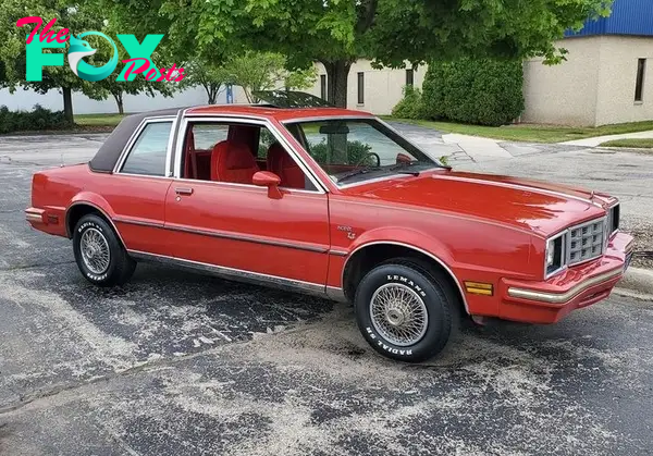 1980-Pontiac-Phoenix-LJ