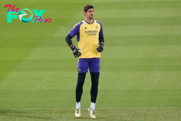 Thibaut Courtois of Real Madrid CF warms up during the...