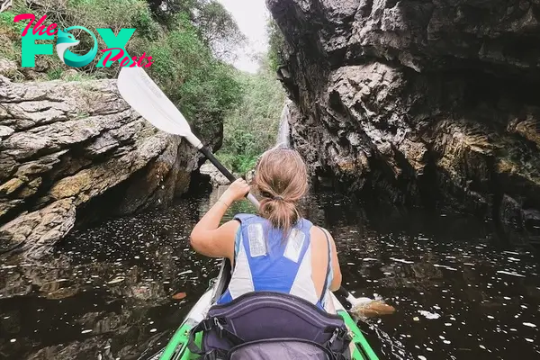 Kayak on the Kaaimans Grotto