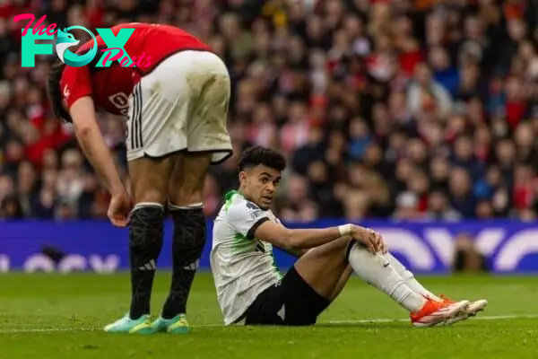 MANCHESTER, ENGLAND - Sunday, April 7, 2024: Liverpool's Luis Díaz reacts after missing a chance during the FA Premier League match between Manchester United FC and Liverpool FC at Old Trafford. (Photo by David Rawcliffe/Propaganda)