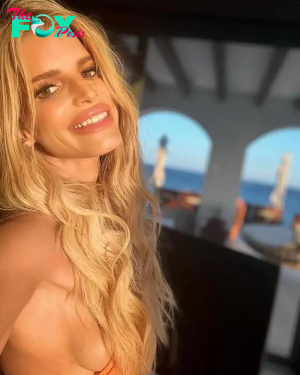 Jessica Simpson in a selfie from her Cabo villa. 