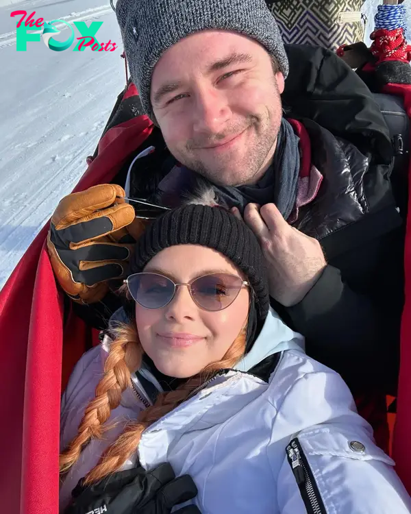 selfie of ariel winter and luke benward in the snow