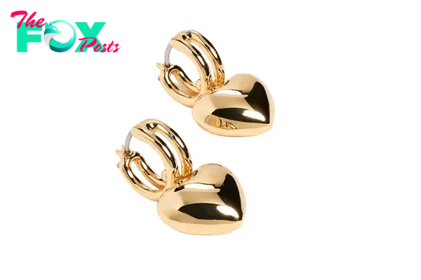 Gold heart huggie earrings