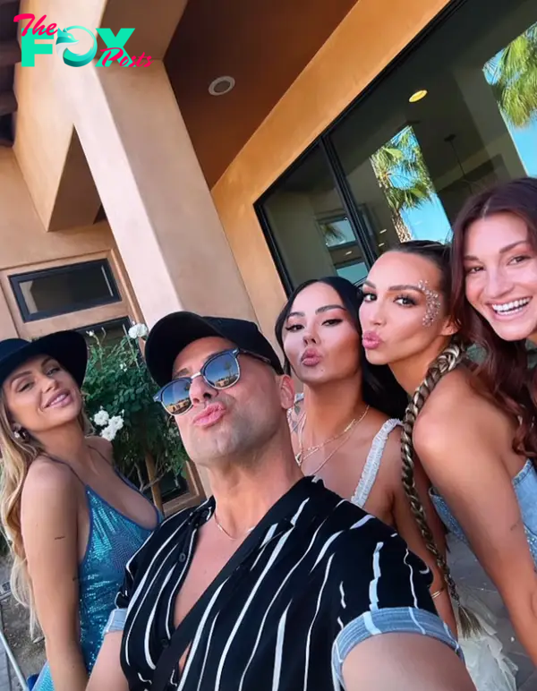Lala Kent with friends at Coachella.