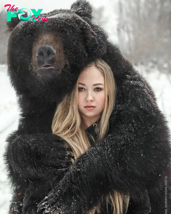 Cô gái nuôi gấu khổng lồ làm thú cưng - VnExpress Đời sống