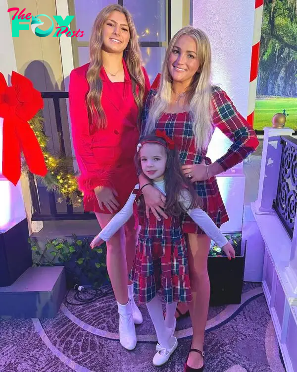 Jamie Lynn Spears and daughters
