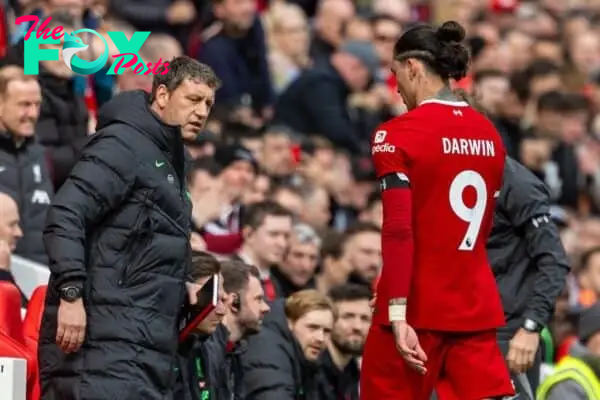 LIVERPOOL, ENGLAND - Sunday, April 14, 2024: Liverpool's Darwin Núñez walks off as he is substituted during the FA Premier League match between Liverpool FC and Crystal Palace FC at Anfield. (Photo by David Rawcliffe/Propaganda)
