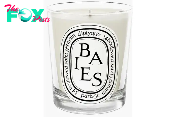 A Diptyque candle