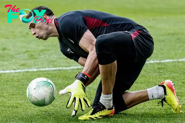 Aston Villa's Argentinian goalkeeper #01 Emiliano Martinez 