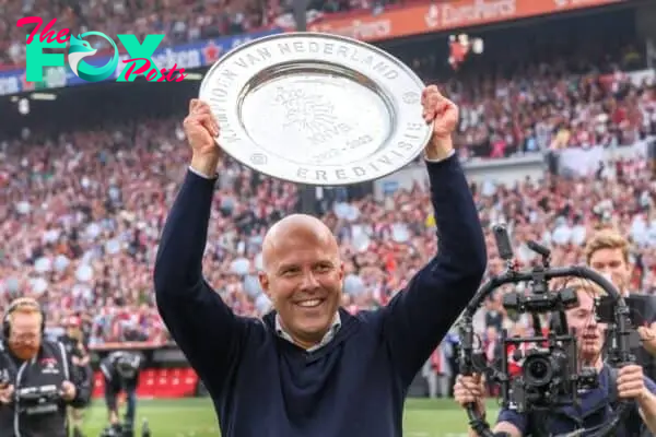 Arne Slot of Feyenoord celebrates with the Eredivisie trophy during the Dutch Eredivisie match between Feyenoord and Go Ahead Eagles at Feijenoord Stadion on May 14, 2023 in Rotterdam, Netherlands (Photo by Peter Lous/Orange Pictures)