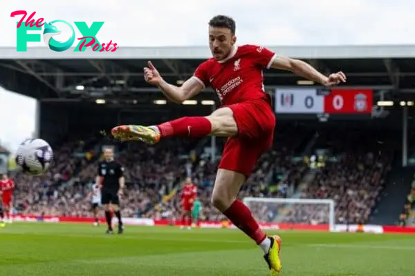 LONDON, ENGLAND - Sunday, April 21, 2024: Liverpool's Diogo Jota during the FA Premier League match between Fulham FC and Liverpool FC at Craven Cottage. (Photo by David Rawcliffe/Propaganda)