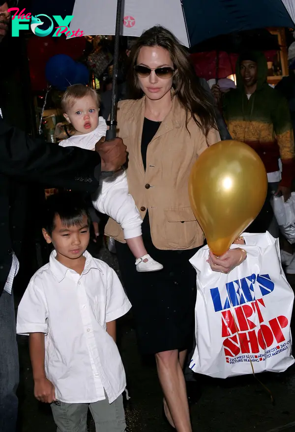 Angelina Jolie steps out with Maddox and Shiloh