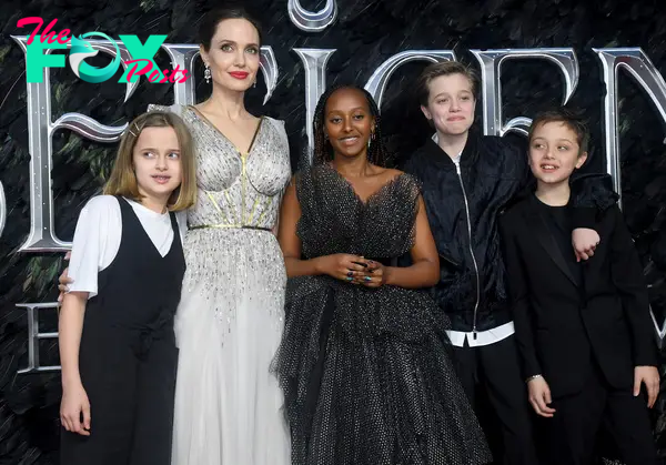 Angelina Jolie attends the "Maleficent" premiere with her kids, Vivienne, Zahara, Shiloh and Knox in 2019.