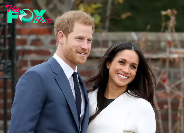 Prince Harry and Meghan Markle at The Sunken Gardens at Kensington Palace on November 27, 2017 | Source: Getty Images