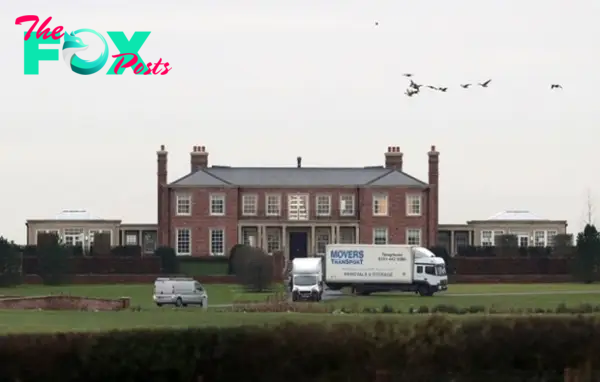 Inside Wayne Rooney's £20 million 'Morrisons mansion' - Football