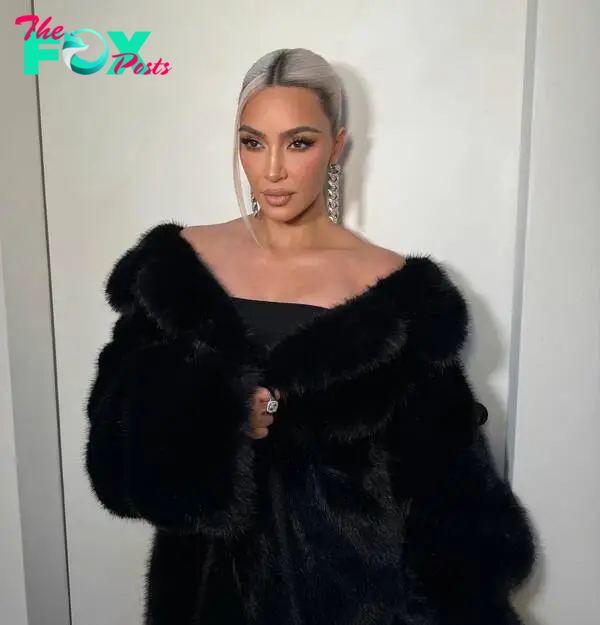 Kim Kardashian blond