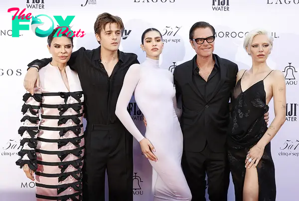 Lisa Rinna, Henry Eikenberry, Amelia Gray, Harry Hamlin and Delilah Belle posing together