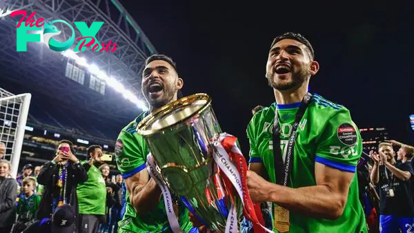 Cristian y Alex Roldán se proclamaron campeones de la Concacaf Champions League