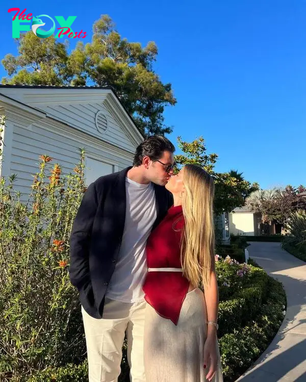 Sofia Richie and husband Elliot Grainge kissing