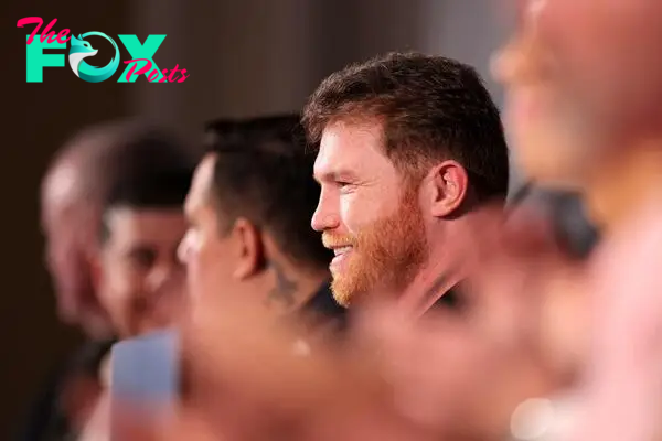 BEVERLY HILLS, CALIFORNIA - MARCH 19: Canelo Alvarez speaks to media during a news conference to preview his super middleweight fight against Jaime Munguia at The Beverly Hills Hotel on March 19, 2024 in Beverly Hills, California.   Katelyn Mulcahy/Getty Images/AFP (Photo by Katelyn Mulcahy / GETTY IMAGES NORTH AMERICA / Getty Images via AFP)