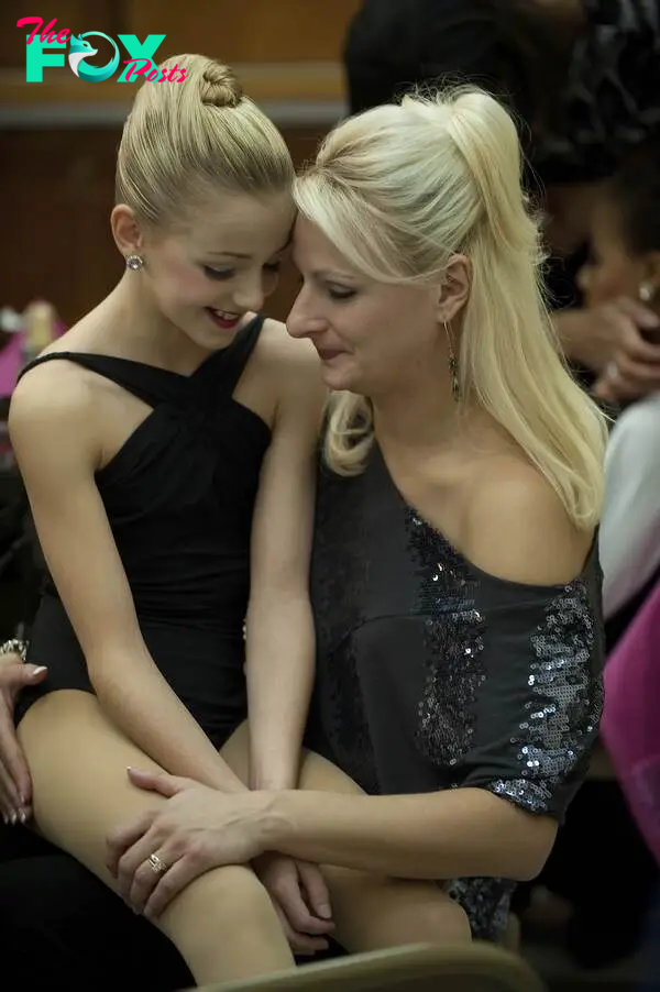 Chloe and Christi Lukasiak