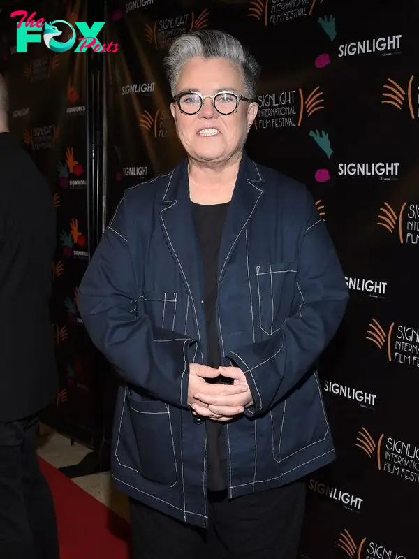 Rosie O'Donnell on a red carpet. 