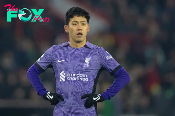 SHEFFIELD, ENGLAND - Wednesday, December 6, 2023: Liverpool's Wataru Endo during the FA Premier League match between Sheffield United FC and Liverpool FC at Bramall Lane. Liverpool won 2-0. (Photo by David Rawcliffe/Propaganda)