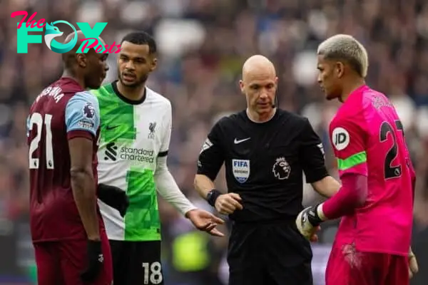 LONDON, ENGLAND - Saturday, April 27, 2024: Liverpool's Cody Gakpo (2nd from L) with West Ham United's Angelo Ogbonna (L) and goalkeeper Alphonse Areola (R) and referee Anthony Taylor during the FA Premier League match between West Ham United FC and Liverpool FC at the London Stadium. The game ended in a 2-2 draw. (Photo by David Rawcliffe/Propaganda)