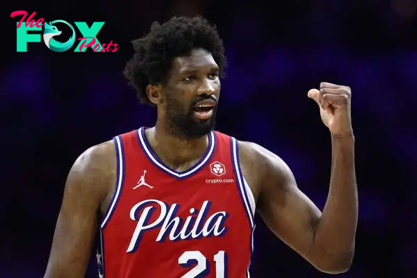 PHILADELPHIA, PENNSYLVANIA - APRIL 28: Joel Embiid #21 of the Philadelphia 76ers reacts during the fourth quarter against the New York Knicks during game four of the Eastern Conference First Round Playoffs at the Wells Fargo Center on April 28, 2024 in Philadelphia, Pennsylvania. NOTE TO USER: User expressly acknowledges and agrees that, by downloading and/or using this Photograph, user is consenting to the terms and conditions of the Getty Images License Agreement.   Tim Nwachukwu/Getty Images/AFP (Photo by Tim Nwachukwu / GETTY IMAGES NORTH AMERICA / Getty Images via AFP)