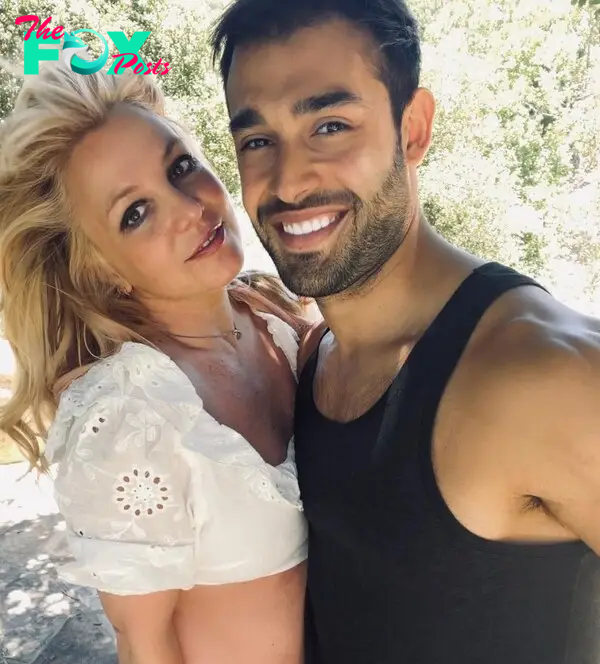 Sam Asghari Britney Spears selfie