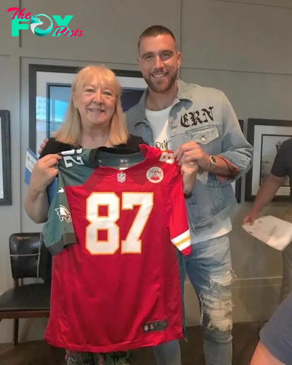 Donna Kelce with Travis Kelce. 