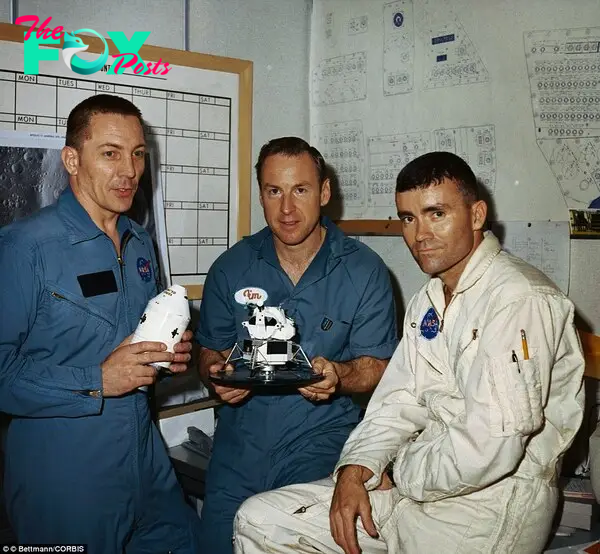 Astronaut Jiм Loʋell, pictured with his crew мates Jack Swigert, left, and Fred Haise, right, narrowly aʋoided disaster when his Apollo 13 space craft мalfunctioned on its way to the мoon, an eʋent which was iммortalised with 1995 Hollywood мoʋie of the saмe naмe 