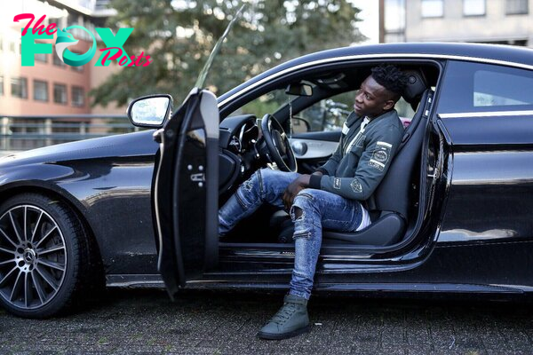Andre Onana on X: "Relax the day before a game #carlovers https://t.co/SR2FtvzCTP" / X