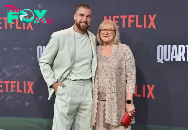 Donna and Travis Kelce